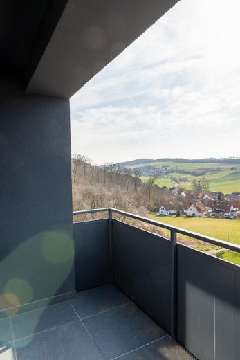 Mieten war gestern: Ihre 2-Zimmer-Traumwohnung ab 584 € / Monat! KfW-55 saniert & Provisionsfrei. – Balkonaussicht