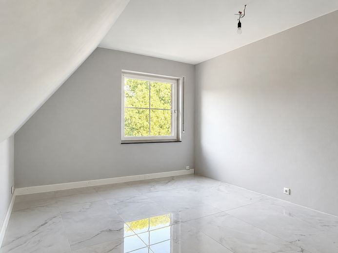 Modernisiertes Einfamilienhaus mit großzügigem Anbau und Südgarten – Obergeschoss