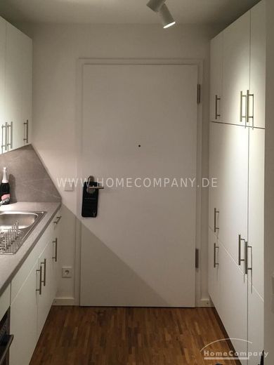 Europaviertel (8060000) – Luxueus eenkamerappartement met parkeerplaats – 5eca6c33868f7f80282dbf0e3bc95d7956e65fb0.jpg