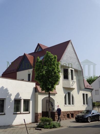 *** Bürohaus in Stadtmitte *** – Hausansicht 2