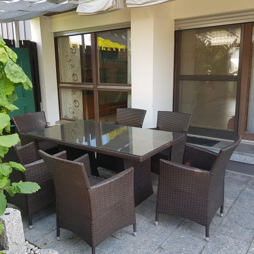 Besondere DHH - grosser Grund - 2 Garagen – Terrasse Freisitz