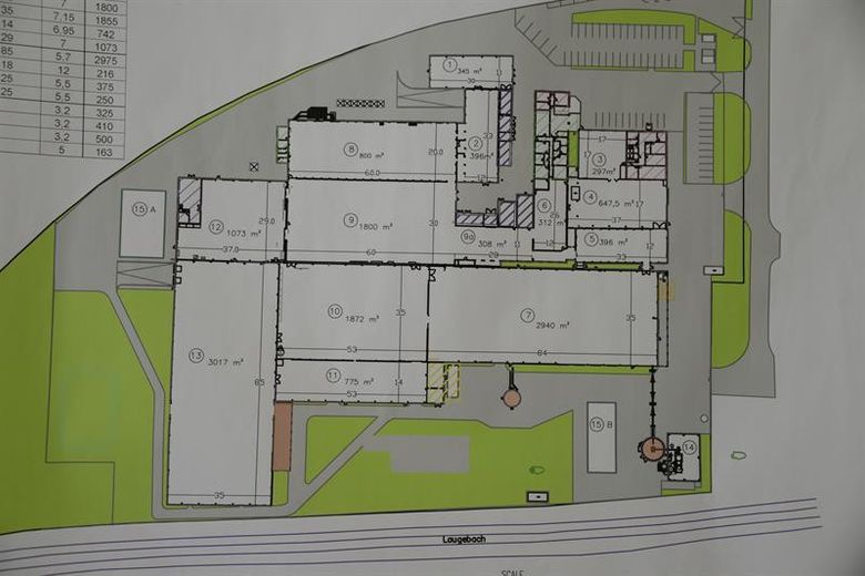 Büro, Lager und Produktionshallen, beheizt und gesprinklert – Lageplan
