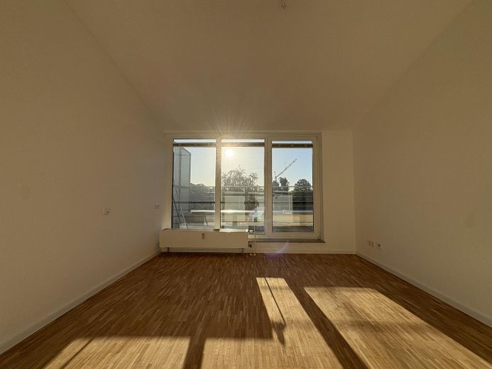 Barrierefreie Dachgeschosswohnung mit großer Sonnenterrasse (provisionsfrei!) – Schlafzimmer 1