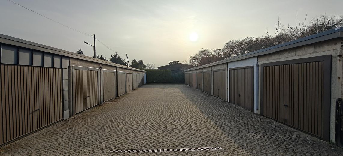 2-Raum-Wohnung in Röderau (Erstbezug nach umfassender Renovierung) – Garagenhof