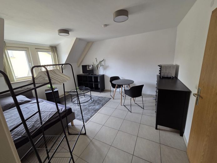 Wohn/Schlafzimmer