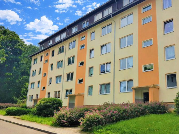 ***Kapitalanlage 2-Raum Wohnung mit Balkon und PKW Stellplatz - vermietet *** – Foto 1