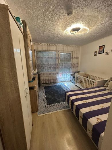 Vermietete Eigentumswohnung mit 13,2 % Bruttorendite | Balkon | 33,5 m² | Gladbeck – Wonzimmer aktuell