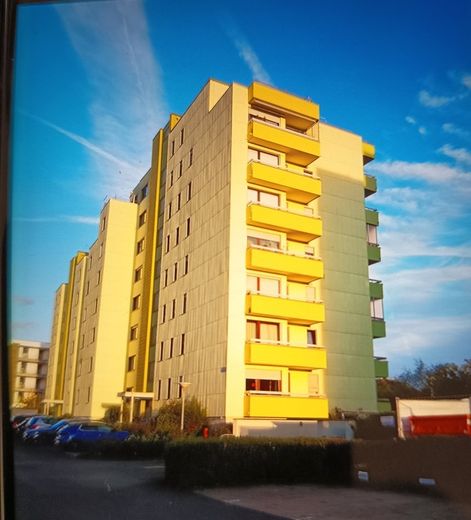 Merkeze yakın balkonlu ve kendine ait otoparklı mülkiyet dairesi – Foto 15