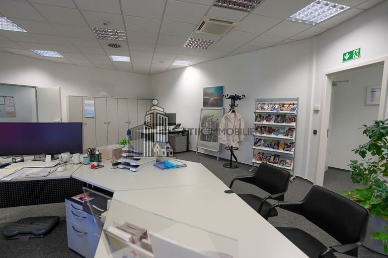 ATIK: Moderne Büro- und Praxisfläche im Gesundheits- und Ärztezentrum Lusanum - provisionsfrei – Innenansicht