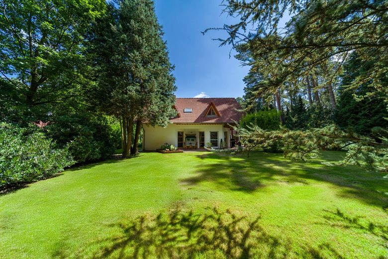 TOP ! Gifhorn-Winkel:  Exklusive Landhausvilla  mitten in der Natur ! – Grundstück