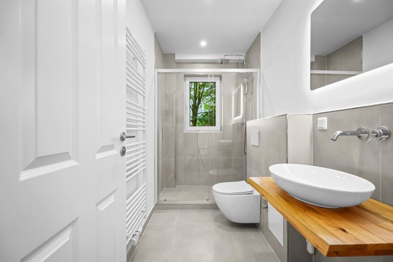 Schwachhausen, primer uso: piso reformado de 4 habitaciones con balcón – Badezimmer