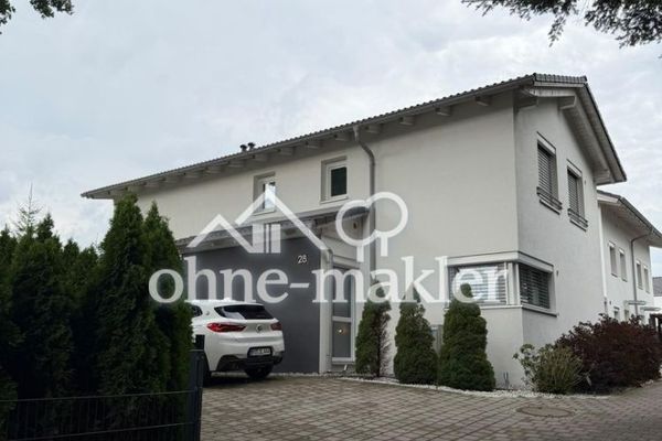 Exklusives Einfamilienhaus mit Keller und sehr großem Grundstück