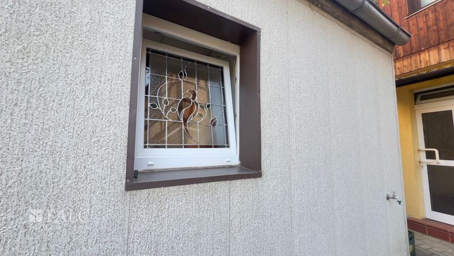 Fenster im Hauseingang