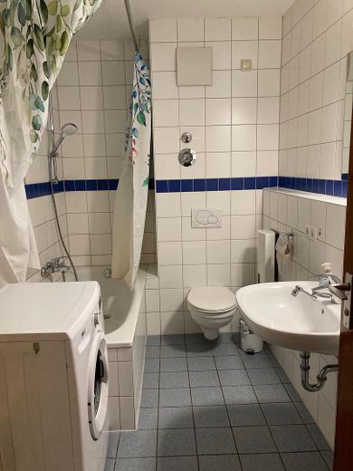 Helle, 3- Zimmer Wohnung im Stadtzentrum Karlsruhe! – Bad