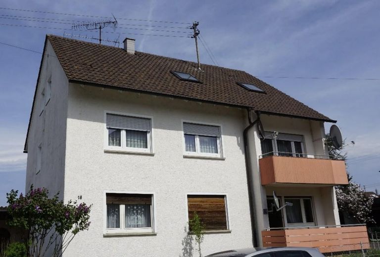 Aussenansicht Dreifamilienhaus