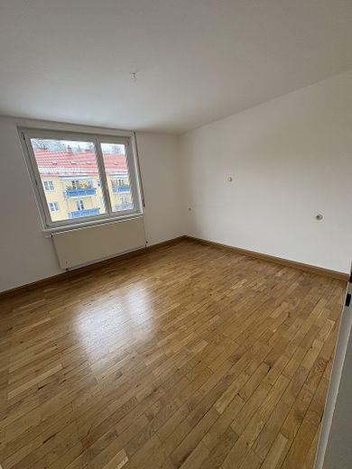 Sofort frei: Charmante 2-Zimmer Wohnung in Kaufbeuren (ohne Maklerprovision) – Schlafzimmer