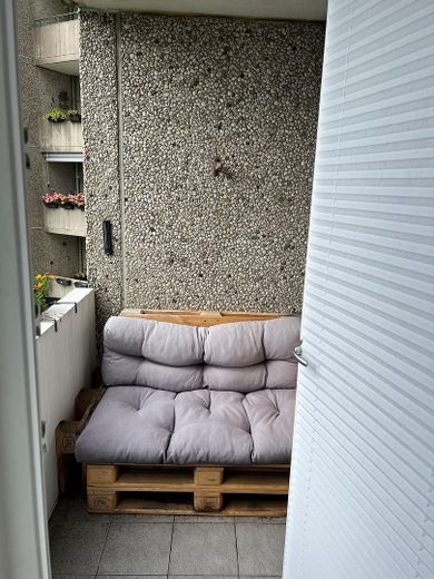 Attraktive 2-Zimmer-Wohnung mit Balkon in zentraler Lage in Haan – Balkon/Loggia