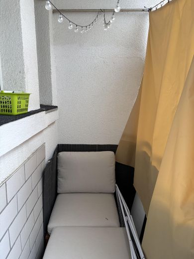 Schöne Vierzimmer-Altbauwohnung mit Balkon in Innenstadtnähe – Foto 10