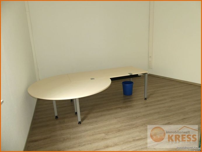 Ladenlokal in Schlüchtern Innenstadt, ebenerdiger Zugang, große Schaufensterfläche incl. Teeküche – Bild 12
