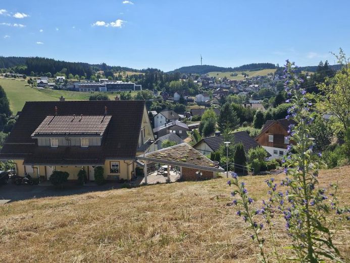 SONNE, AUSSICHT UND KURZE WEGE – Foto 1