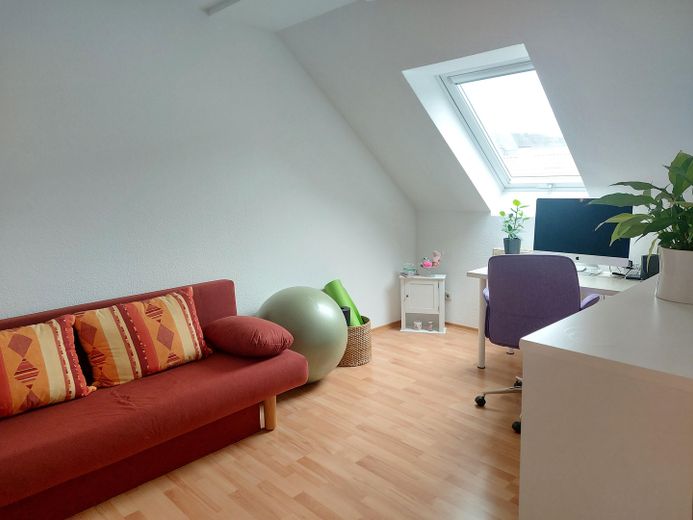 Eigennutzer aufgepasst: Helle, neuwertige Eigentumswohnung in Differten zu verkaufen! – Homeoffice