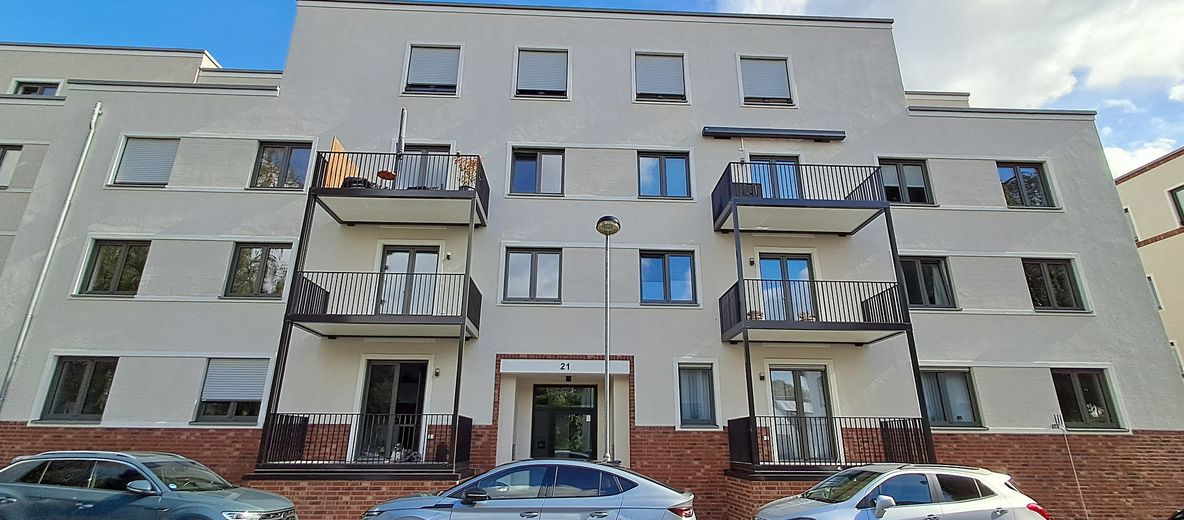 Moderne, helle 2-Zimmer Neubauwohnung mit Balkon – Aussenansicht