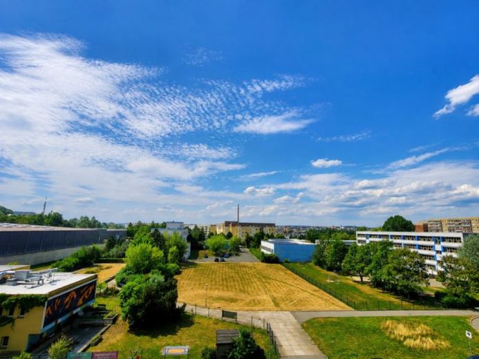 Sonnige Aussichten über Plauen – Foto 1