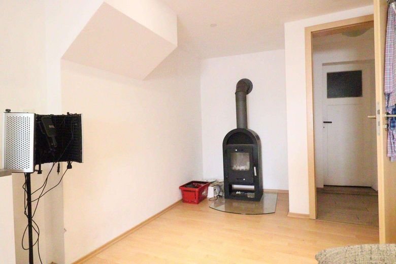 WRS Immobilien - Freudenberg - direkt im Zentrum + am Main - saniertes EFH mit Einzelgarage – Zimmer - Bild 2 - EG
