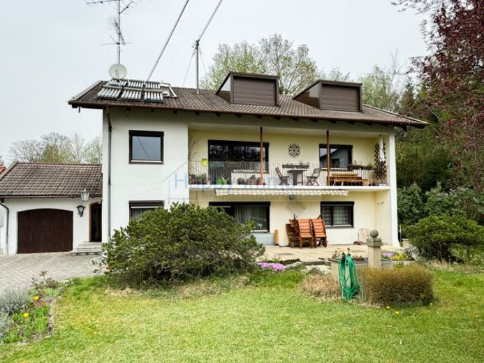 -bezugsfreies 2 Familienhaus mit ausgebauten DG - Grundstück Südausrichtung – Foto 1