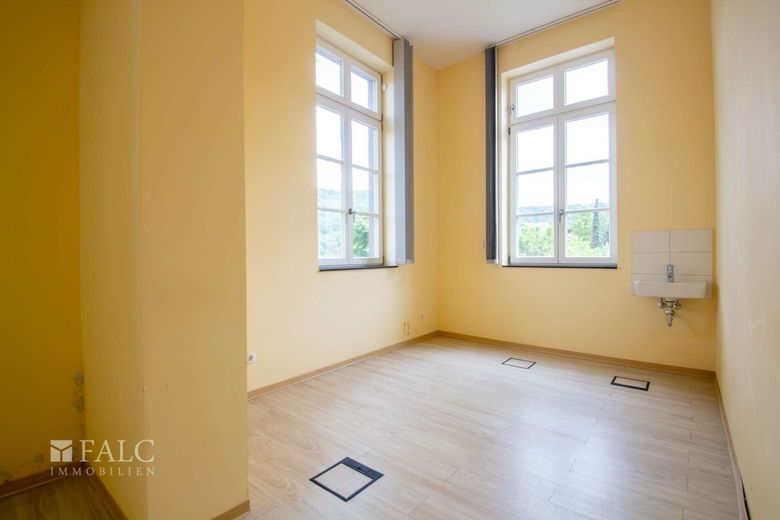 Historische Eleganz! Büro- und Praxisfläche in der Commende Waldbreitbach – Behandlung