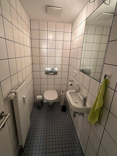 Wohnen & Arbeiten am Lousberg – 205 m² im Baudenkmal, 2 Stellplätze – WC