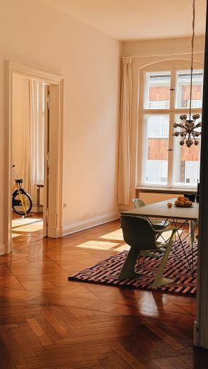 Vicino al Monbijoupark: elegante casa d’epoca di 5 locali in edificio tutelato – Foto 5