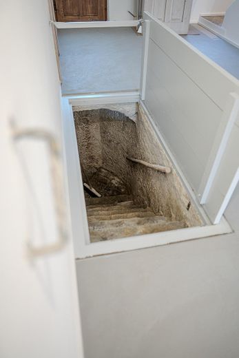 Einzigartiges Bauernhaus 1482 – Luxus-Sanierung & Erstbezug – Gewölbekeller