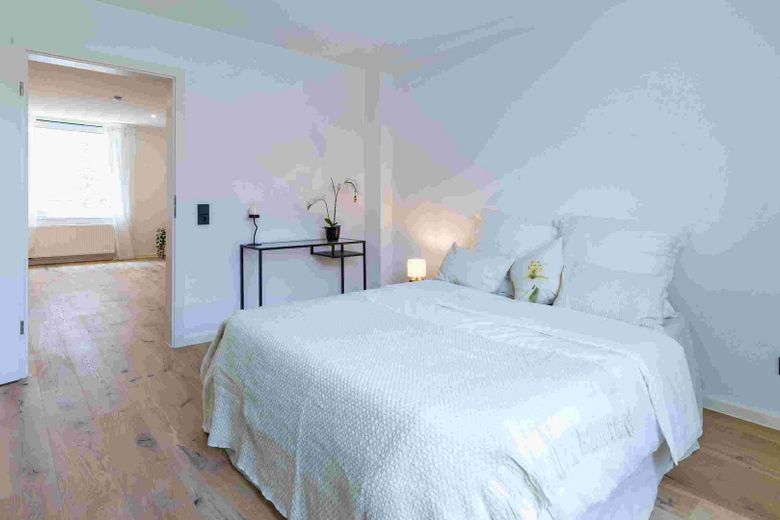 Prima occupazione dopo la ristrutturazione - Elegante appartamento di 3 locali dal fascino d'epoca a Stoccarda Ovest – Schlafzimmer