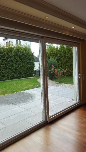 Reihenendhaus mit gehobene Ausstattung und 2 Stellplätze (Mietpreis inbegriffen) – Foto 6
