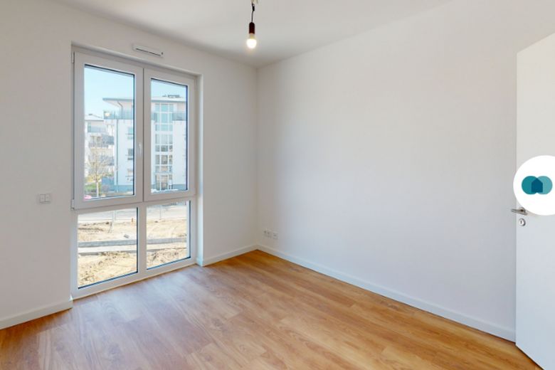 Moderne 3-Zimmer-Wohnung mit Balkon und komfortablem Badezimmer mit Dusche und Badewanne! – Zimmer II