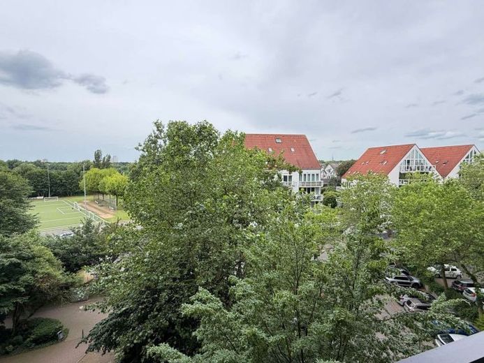 Einziehen & wohlfühlen: 3-Zimmer-Wohnung mit 2 Bädern und 2 Balkonen in Köln-Westhoven – Foto 1