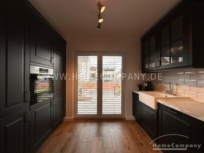 NUOVA COSTRUZIONE
Appartamento maisonette moderno e arredato con gusto, con terrazza – 4a8bcb271561c44844da09f4204c7827eb2c50cd.jpg