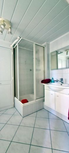 SOLIDER ALTBAU-EINFAMILIENHAUS -RUDOW-BLUMENVIERTEL-BEZUGSFREI-PROVISIONSFREI – Bad imKeller