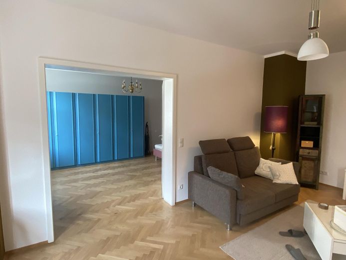 2-room apartment in renovated old building in Neuhausen (partially furnished) – Foto 15