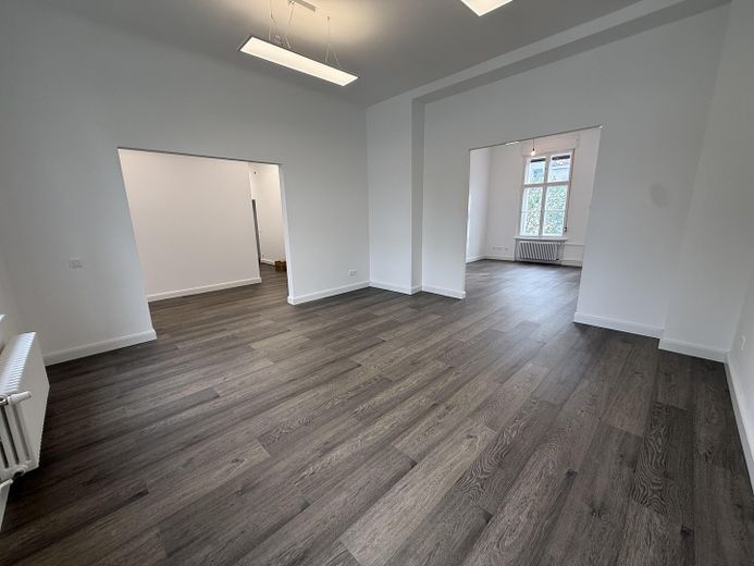 Commercial space for medical practice, practice, cosmetics, massage, office or law firm in RUDOW, 160 m2 for rent – großer Raum