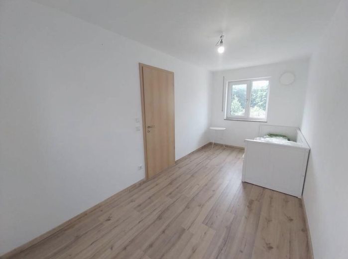 Reihenendhaus in Singen zu vermieten – Foto 4