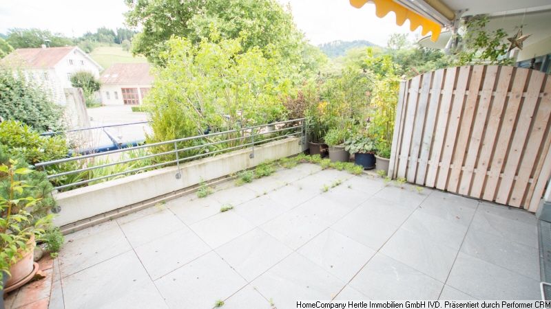 Renovierte Maisonette mit angenehmer Möblierung und großer Terrasse sowie 2 Balkone für 3-12 Monate in Kirchzarten-Burg – dd278820ba71a0bbdd325a3442859500d0ae3bab.jpg