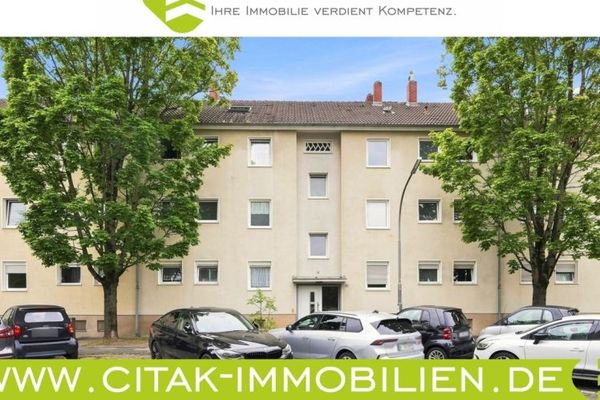 Gepflegte 3-Zimmer-Wohnung in kernsaniertem Zustand mit Dachgeschoss-Ausbaupotenzial