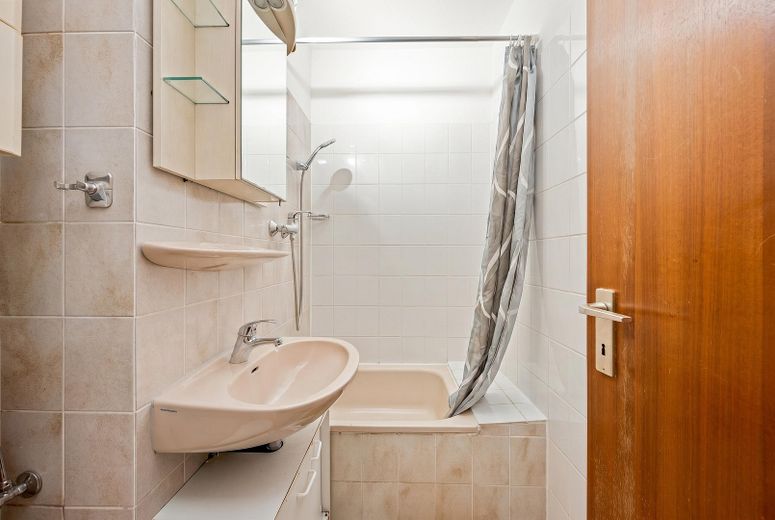 Kapitalanlage mit 6,5% Rendite o. Studentenwohnung fürs eigene Kind 1Zi.-Wohg. frei ab 1.11.26 #3007 – Badezimmer