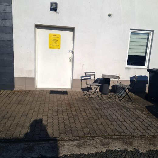 Werkstatt-Lager-Büro -provisionsfrei – Eingang Büro