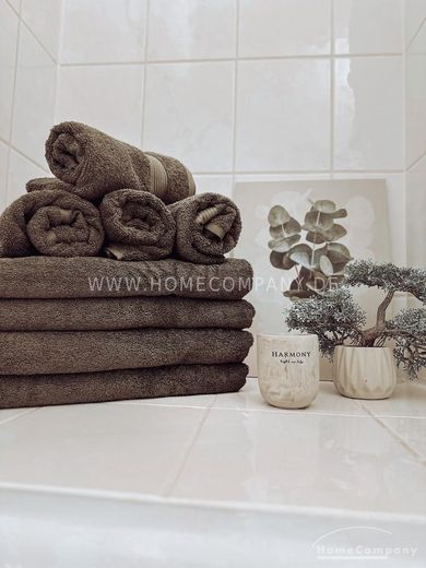 27204140 HomeCompany Dresden सुसज्जित/Furnished बालकनी सहित Pirna में 3-कमरों वाला अपार्टमेंट, अधिकतम 3 व्यक्ति – e9ad1dbe82e9f257e4be41677957e227a7922388.jpg
