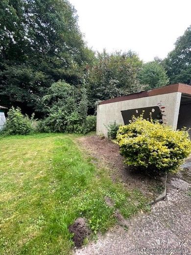 Garten Eingang und Garage