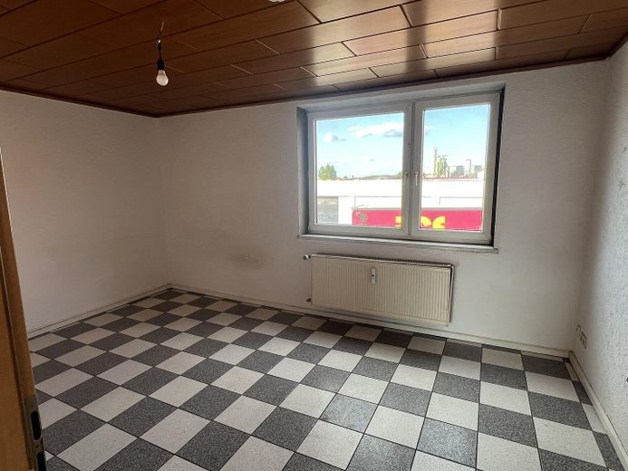 4-Zimmerwohnung im urbanen Mannheimer Industriehafen - ideal für studentische und andere WG's – Schlafzimmer 1
