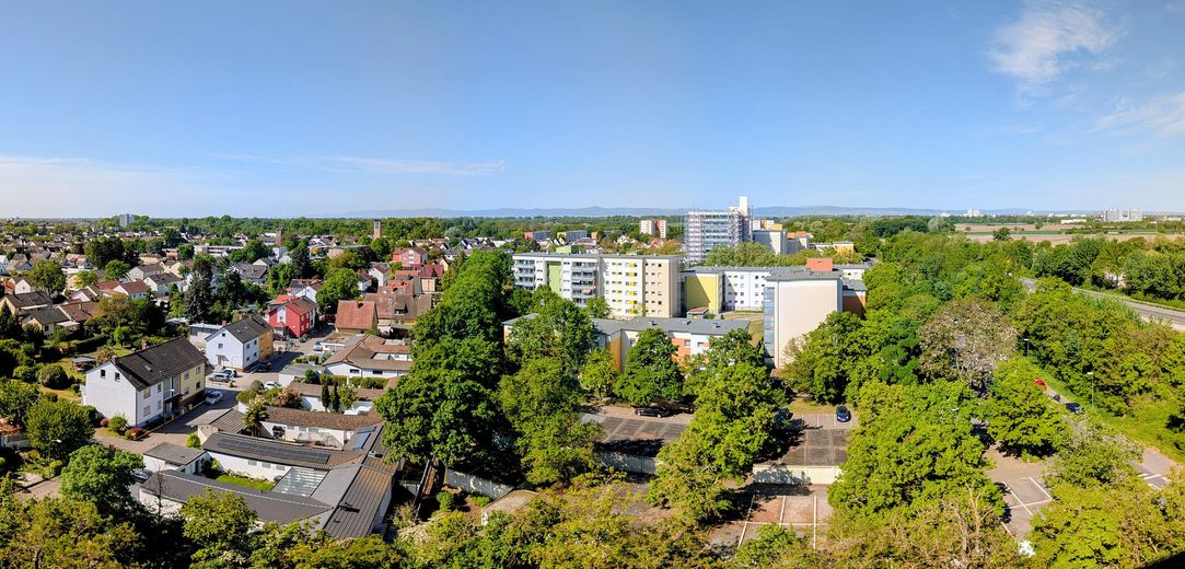 NO COMMISSION | Move in immediately | PANORAMIC VIEW | First occupancy after complete renovation | barrier-free – Ausblick Balkon